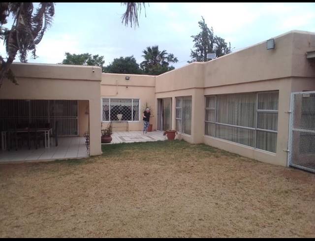 3 BEDROOM PROPERTY TO RENT IN TULISA PARK